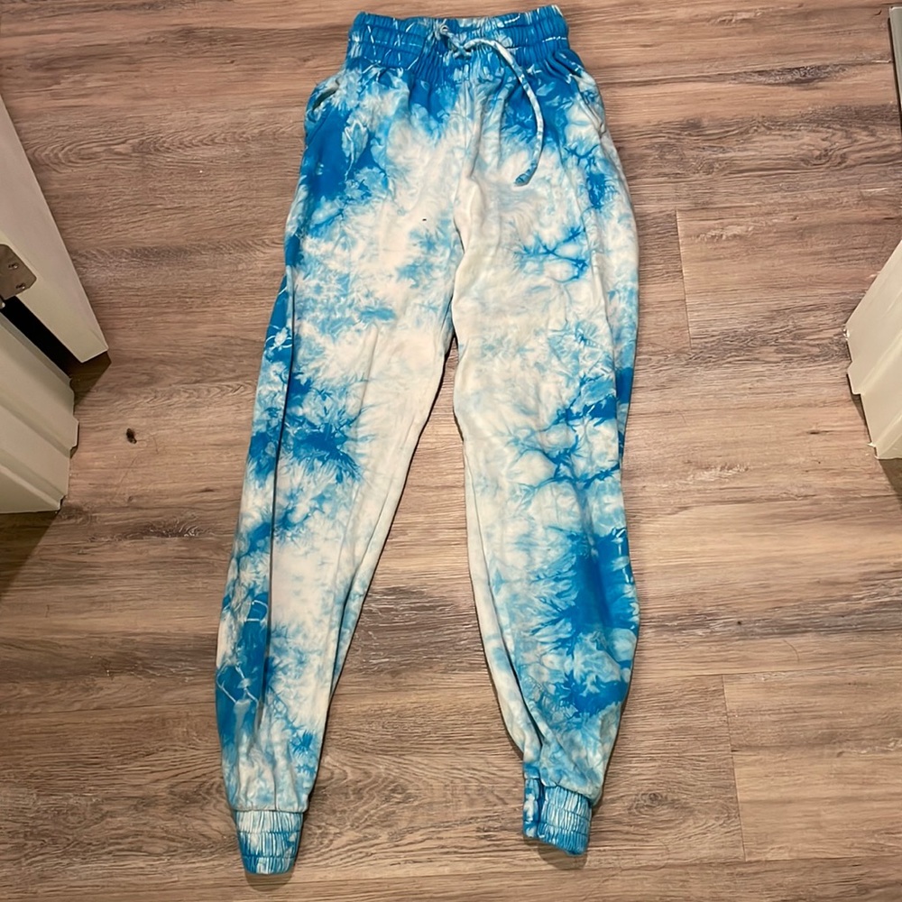 Frankie’s Bikinis Tie Dye Sweats